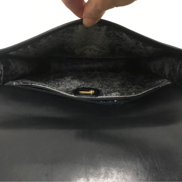 Gucci vintage navy micro Gg and black leather bag - Picture 11 of 16